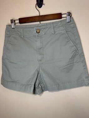 LOFT Size 4 Sage Green High Rise Chino Shorts - Staple Piece 3.5” Inseam